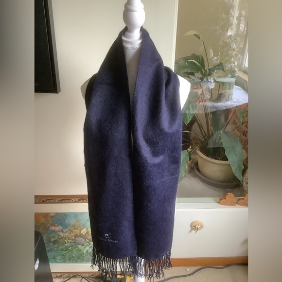 Alpaca Camargo Peru Rectangular Fringed Scarf - Picture 2 of 9